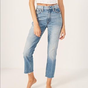 Abercrombie & Fitch Mom Jeans